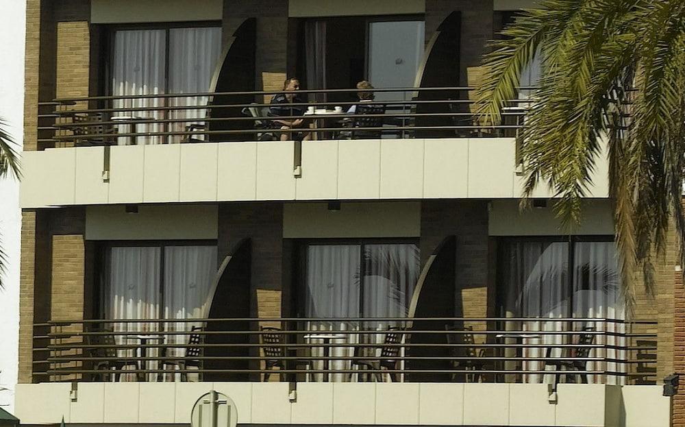 Almirall Apartaments Lloret de Mar Dış mekan fotoğraf
