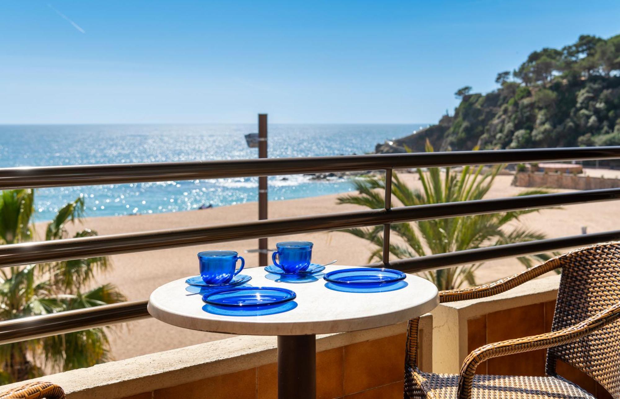 Almirall Apartaments Lloret de Mar Dış mekan fotoğraf