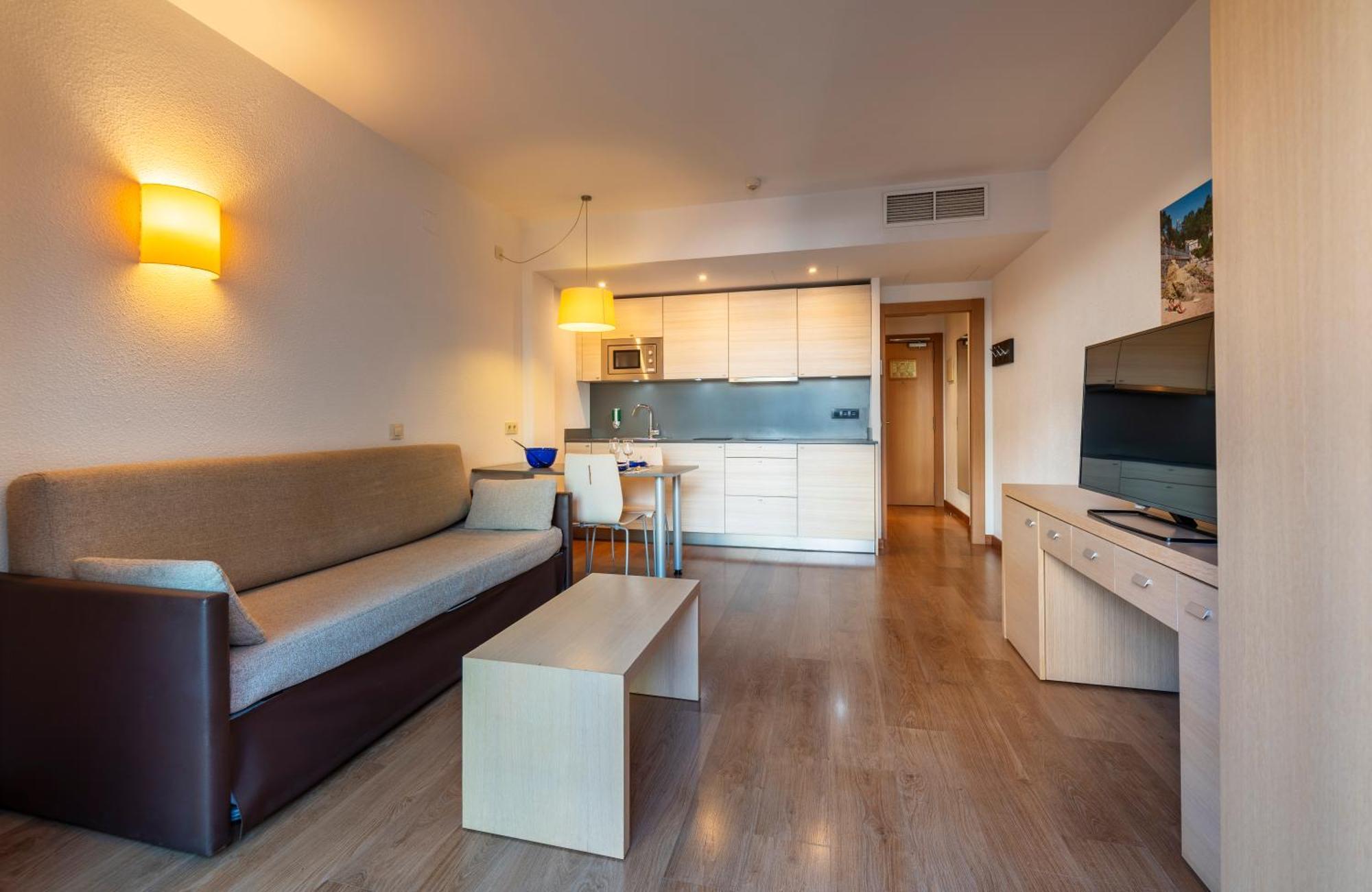 Almirall Apartaments Lloret de Mar Dış mekan fotoğraf