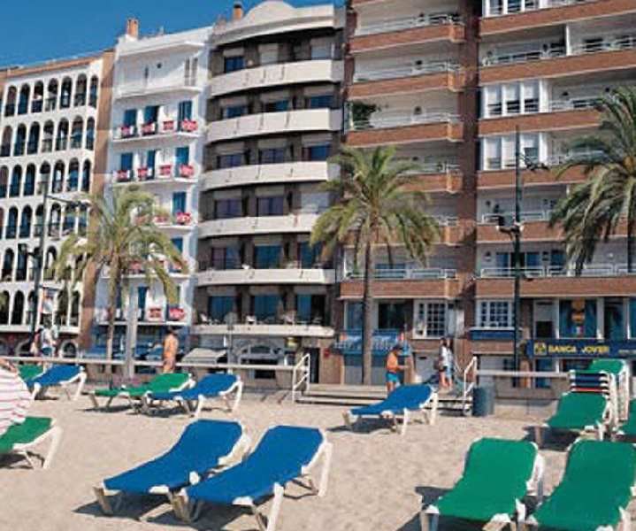 Almirall Apartaments Lloret de Mar Dış mekan fotoğraf